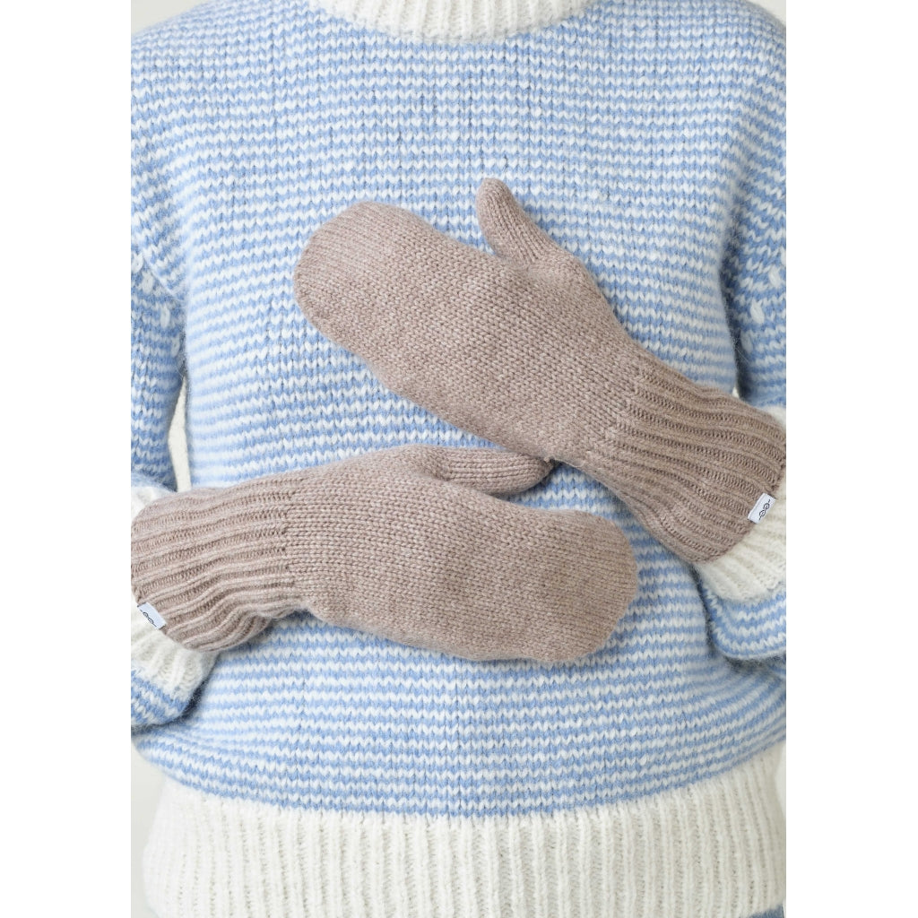 Klitmøller Collective Mittens knit