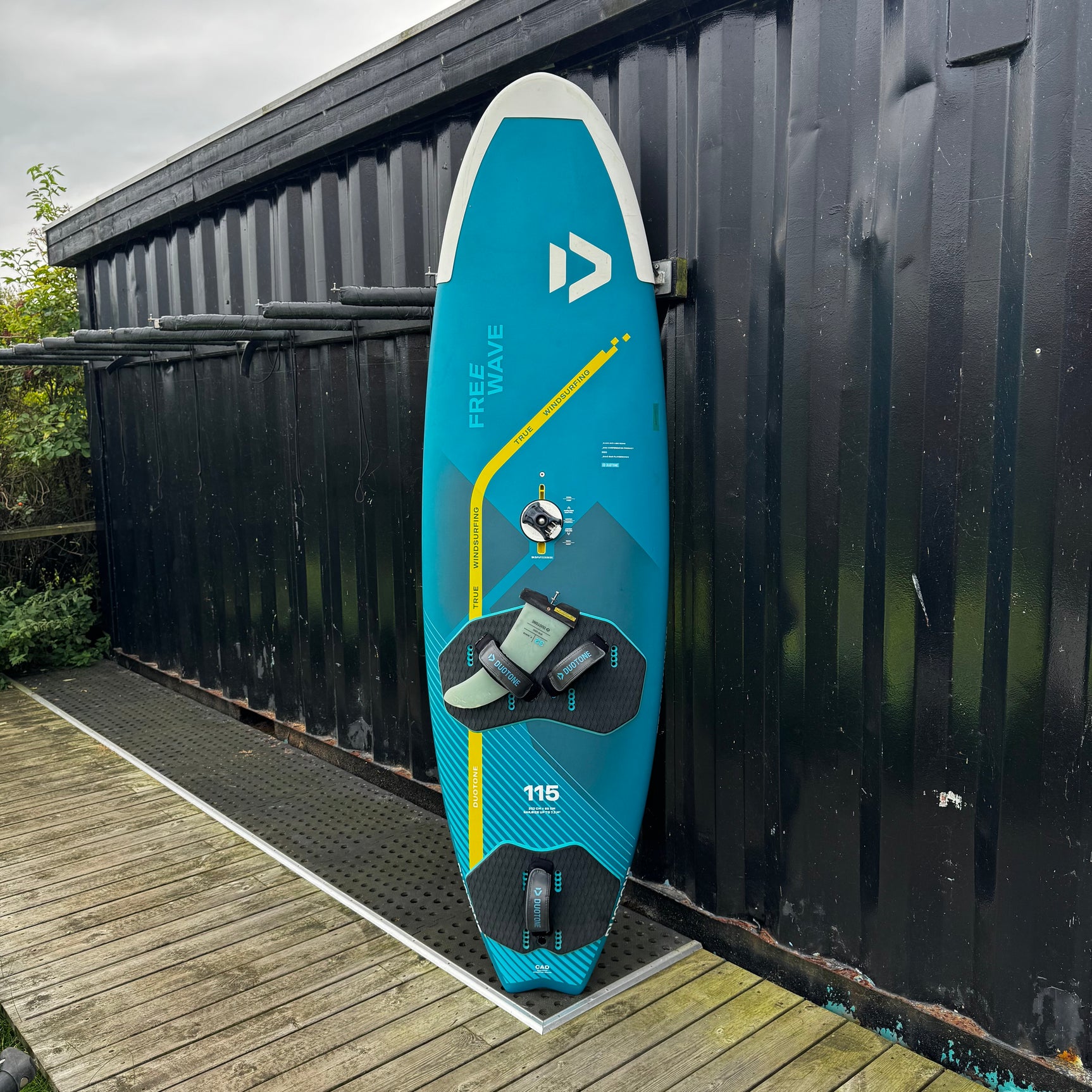 Demo Duotone FreeWave 2024 inkl. Noseprotector 115L