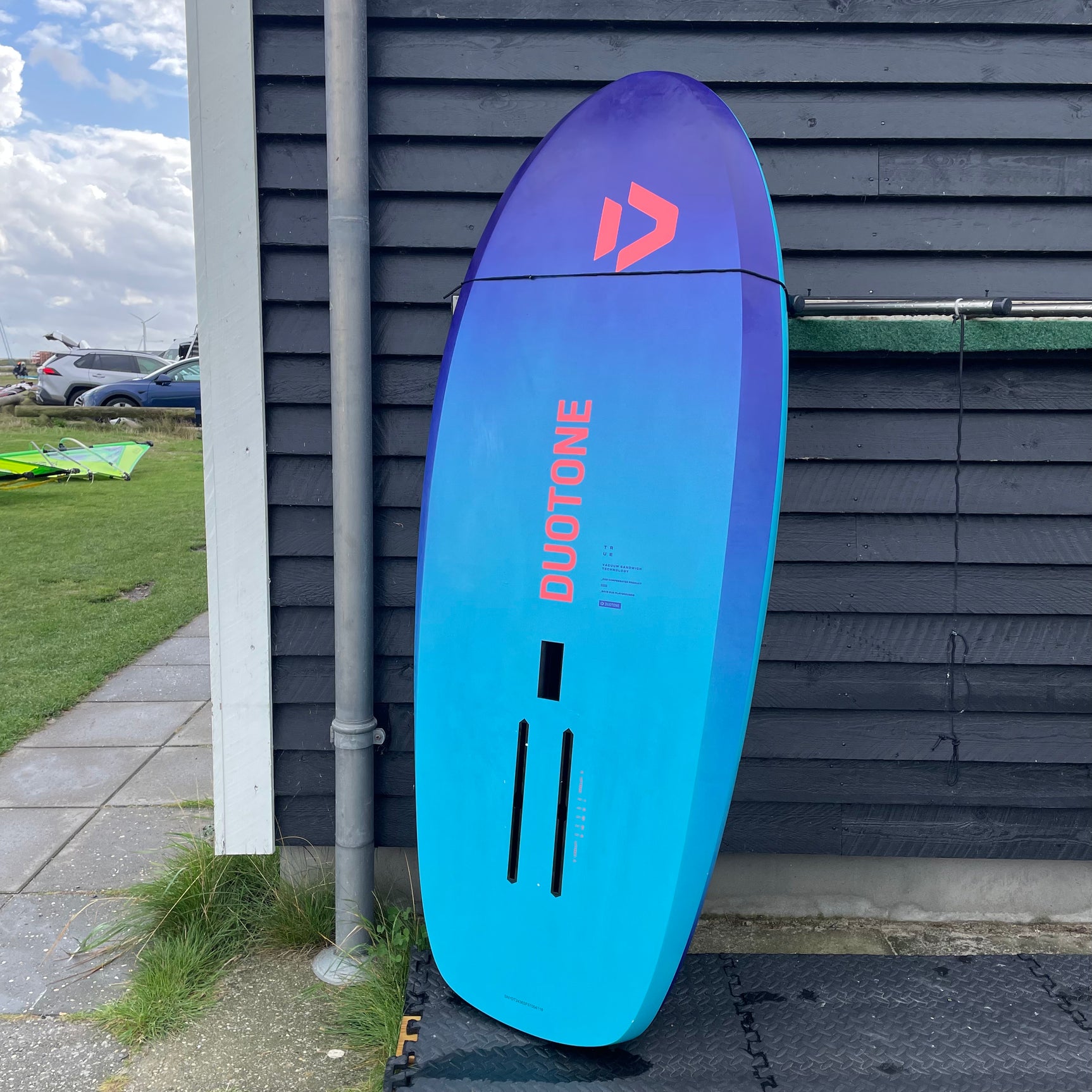 Demo Duotone Sky Free 2024 5"7'