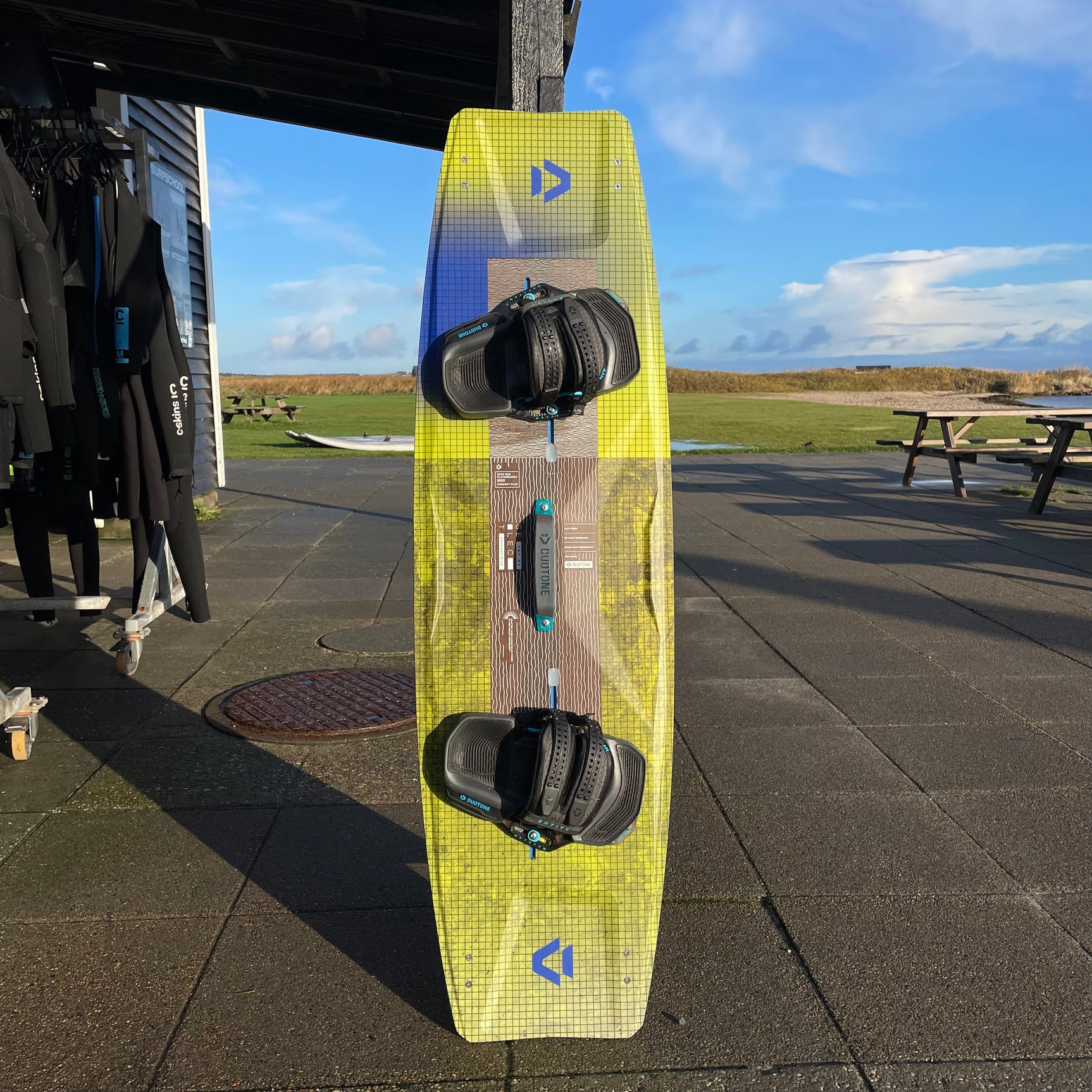 Demo Duotone Select Concept Blue 141 2025