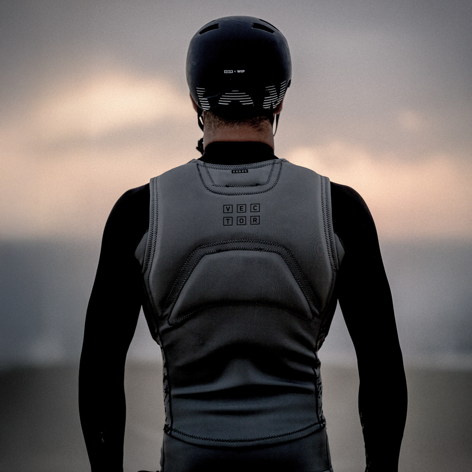 ION Vector Vest Core Front Zip