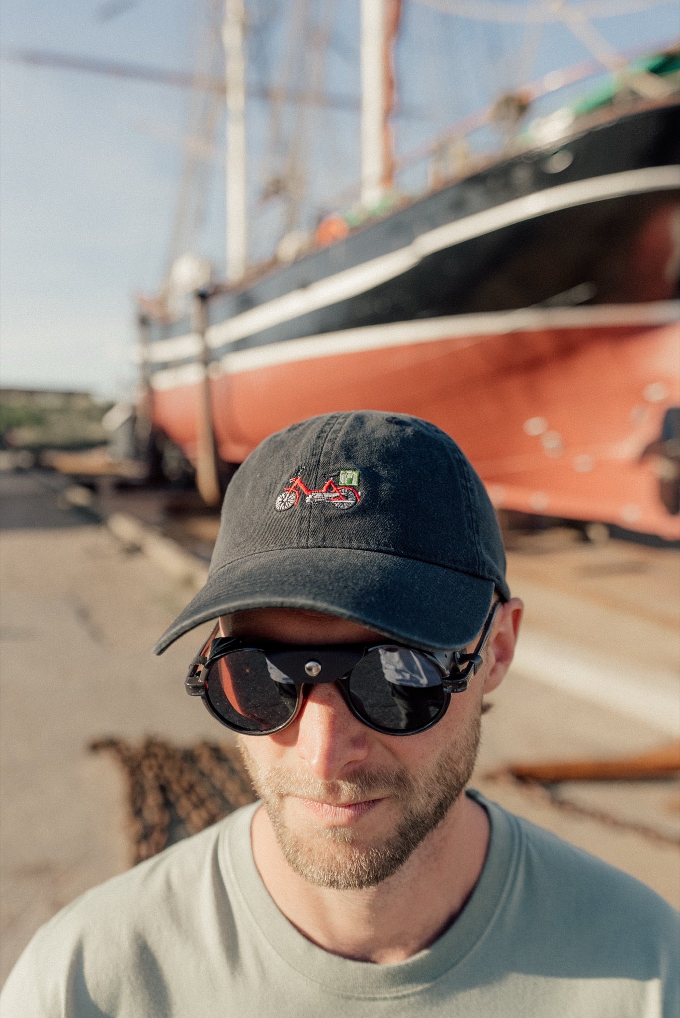 Lakor Red Maxi Cap