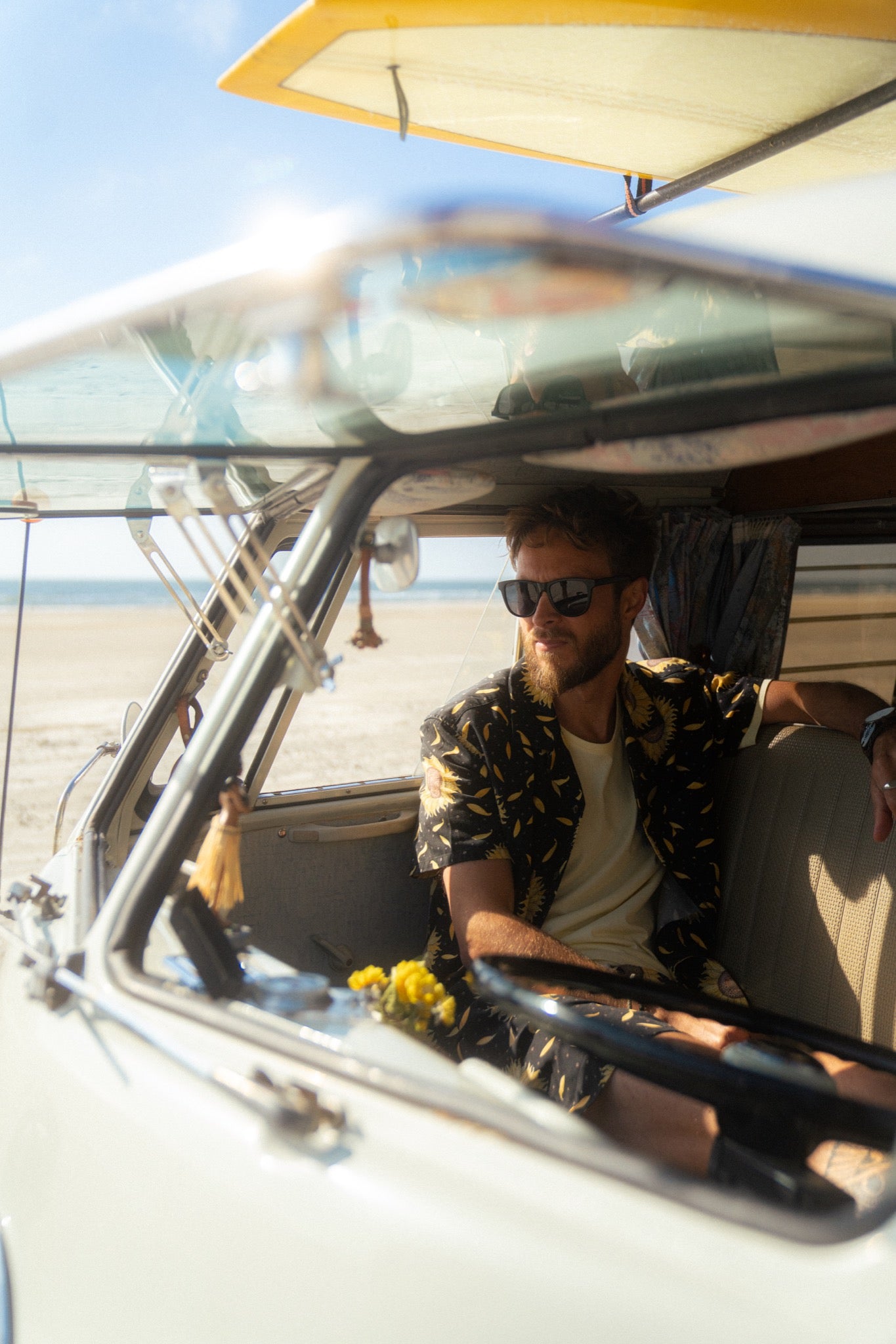 Lakor Sunflower Short Sleeve Shirt