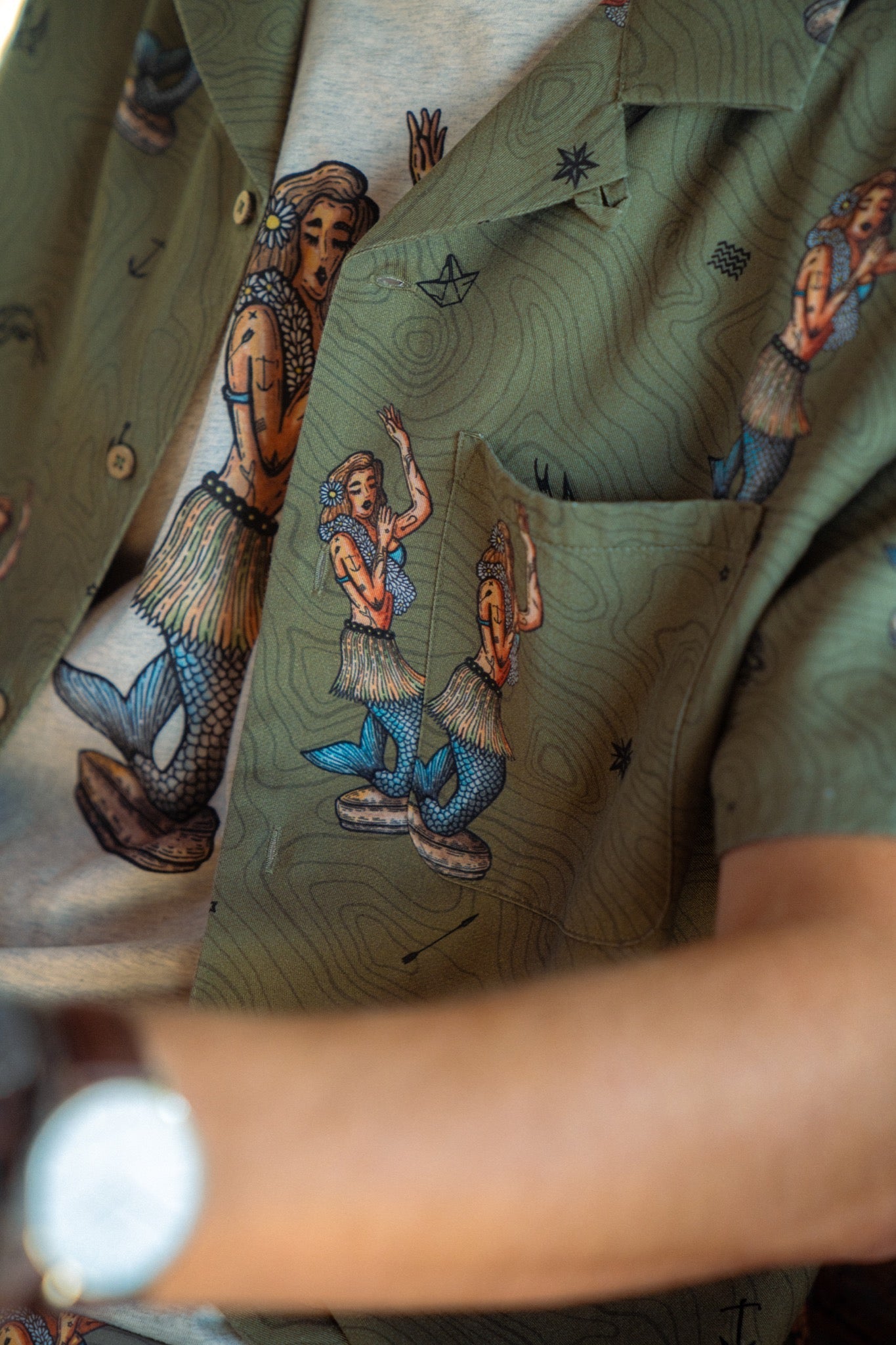 Lakor Dashboard Hula Short Sleeve Shirt