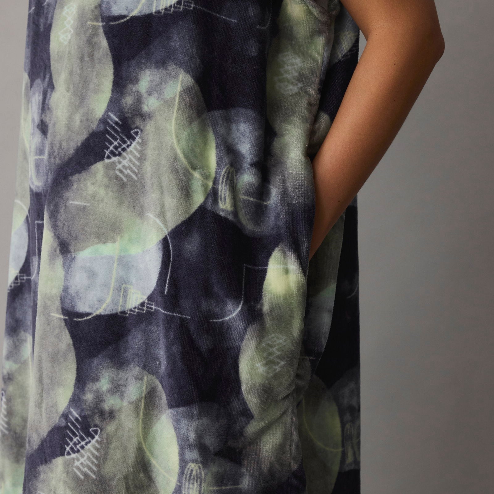 ION Poncho Core Lumen