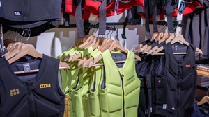 Veste & Impact