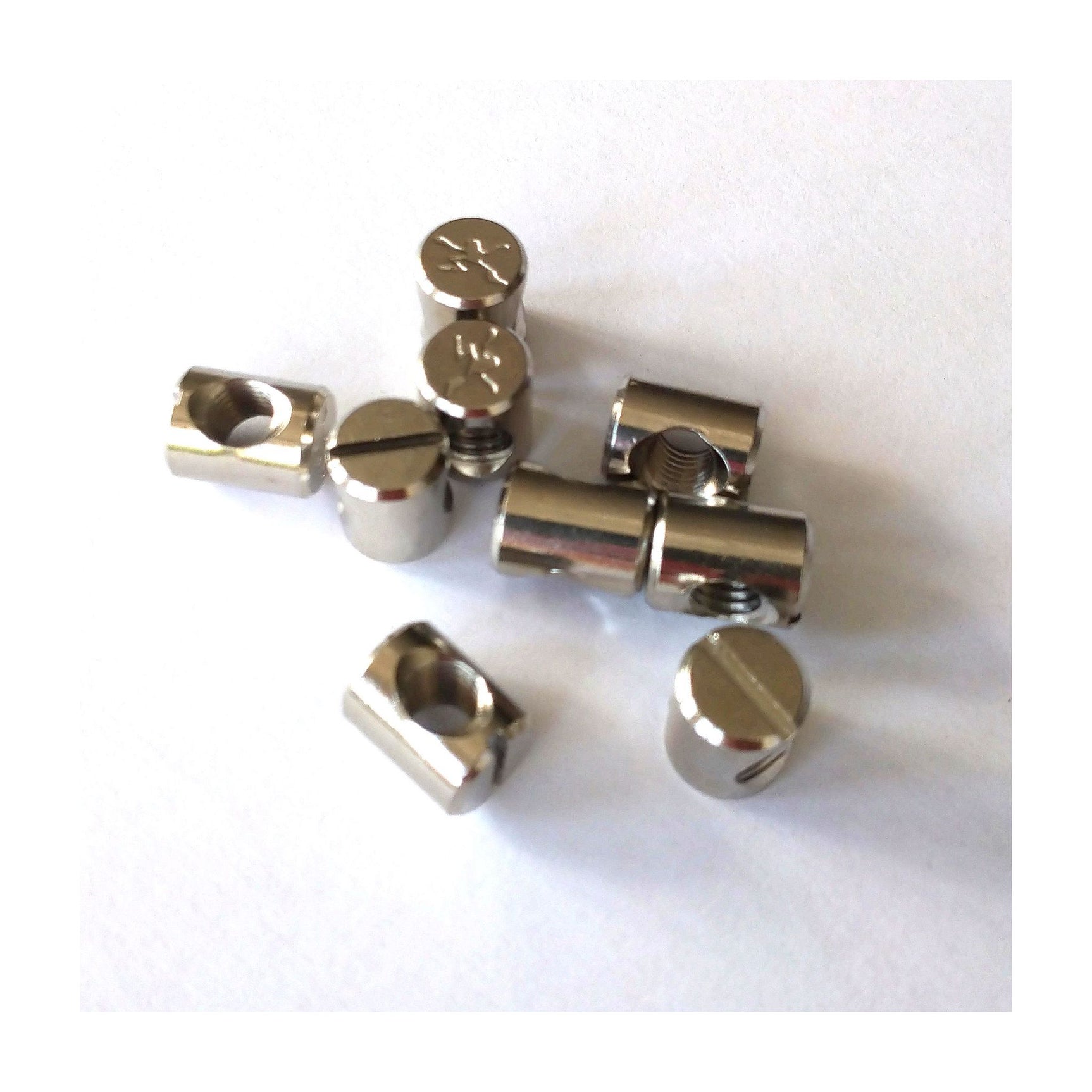 10x insert for windsurfing fin screw
