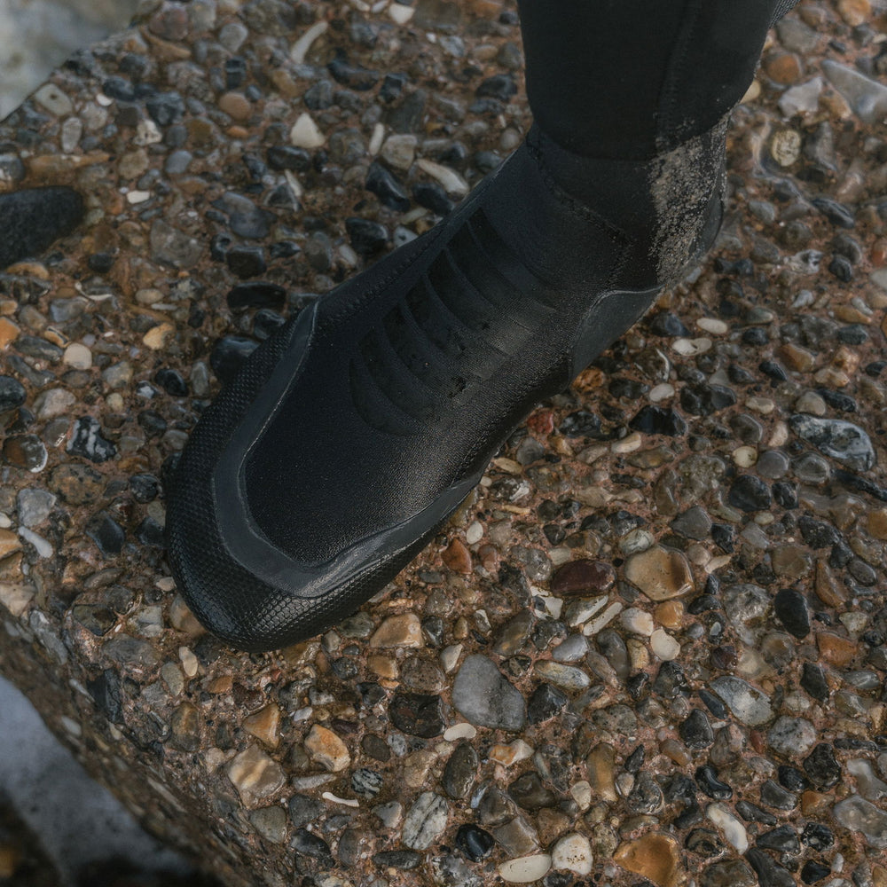 ION Plasma Boots 6/5 Round Toe