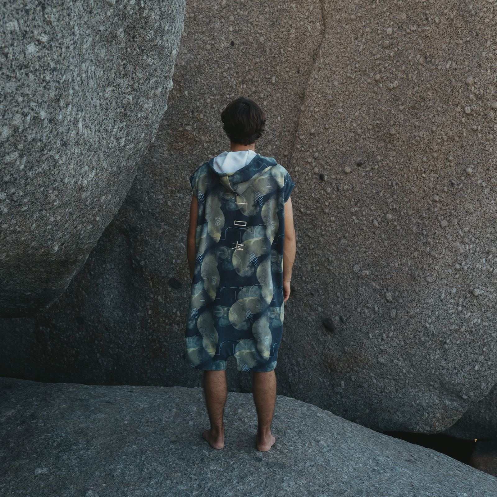 ION Poncho Element