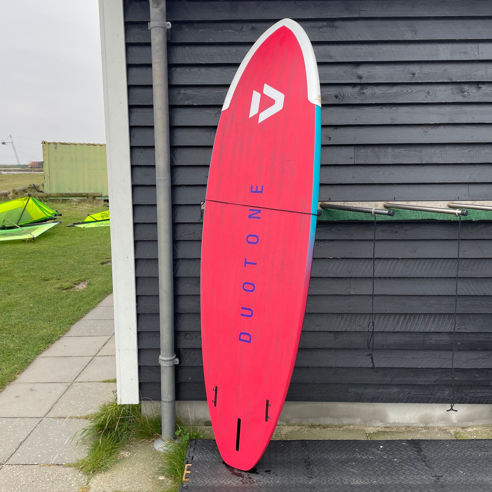 Demo Duotone Ultra Free Wave 2025 inkl. Noseprotector 104L