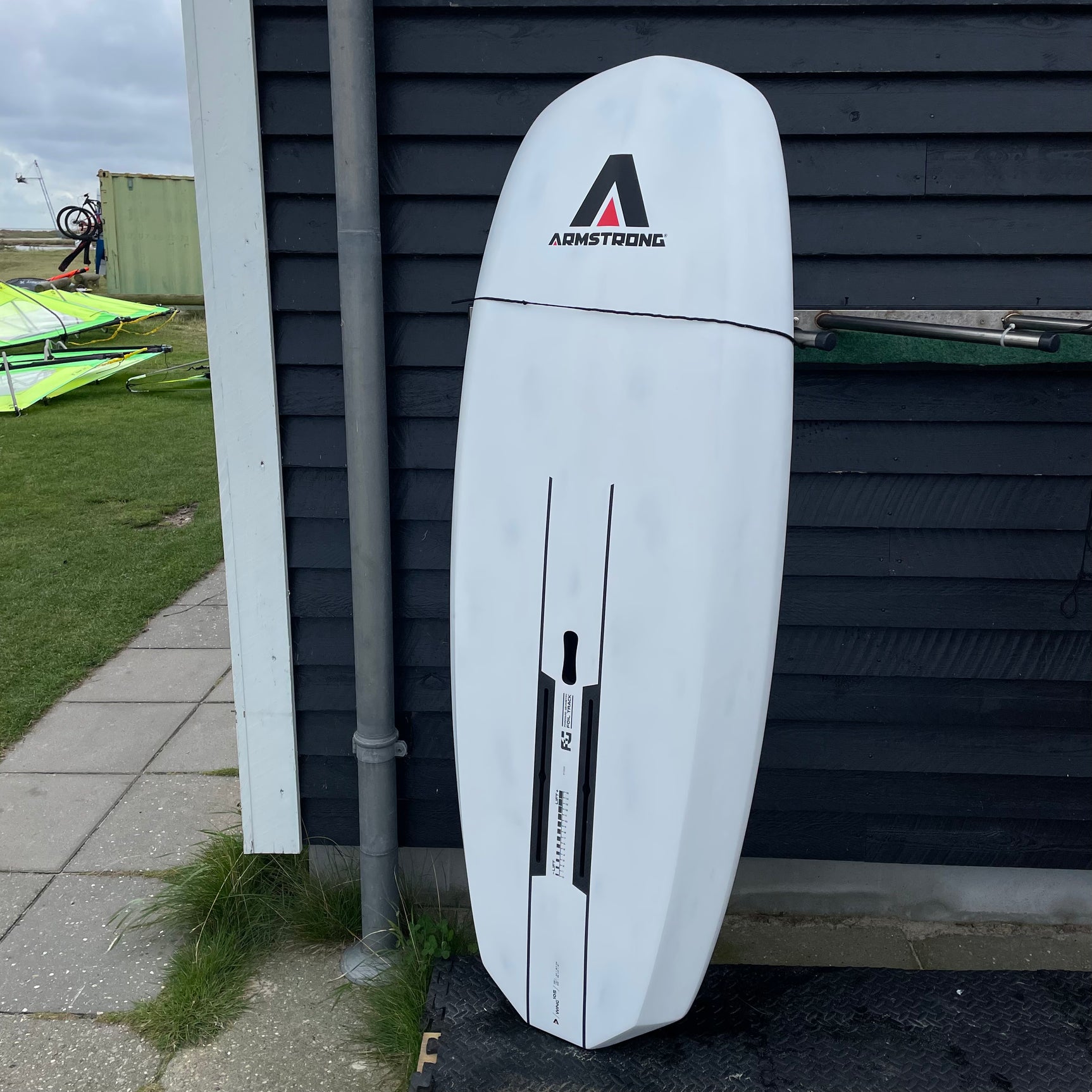 Demo Armstrong Wing FG Foilboard 105L