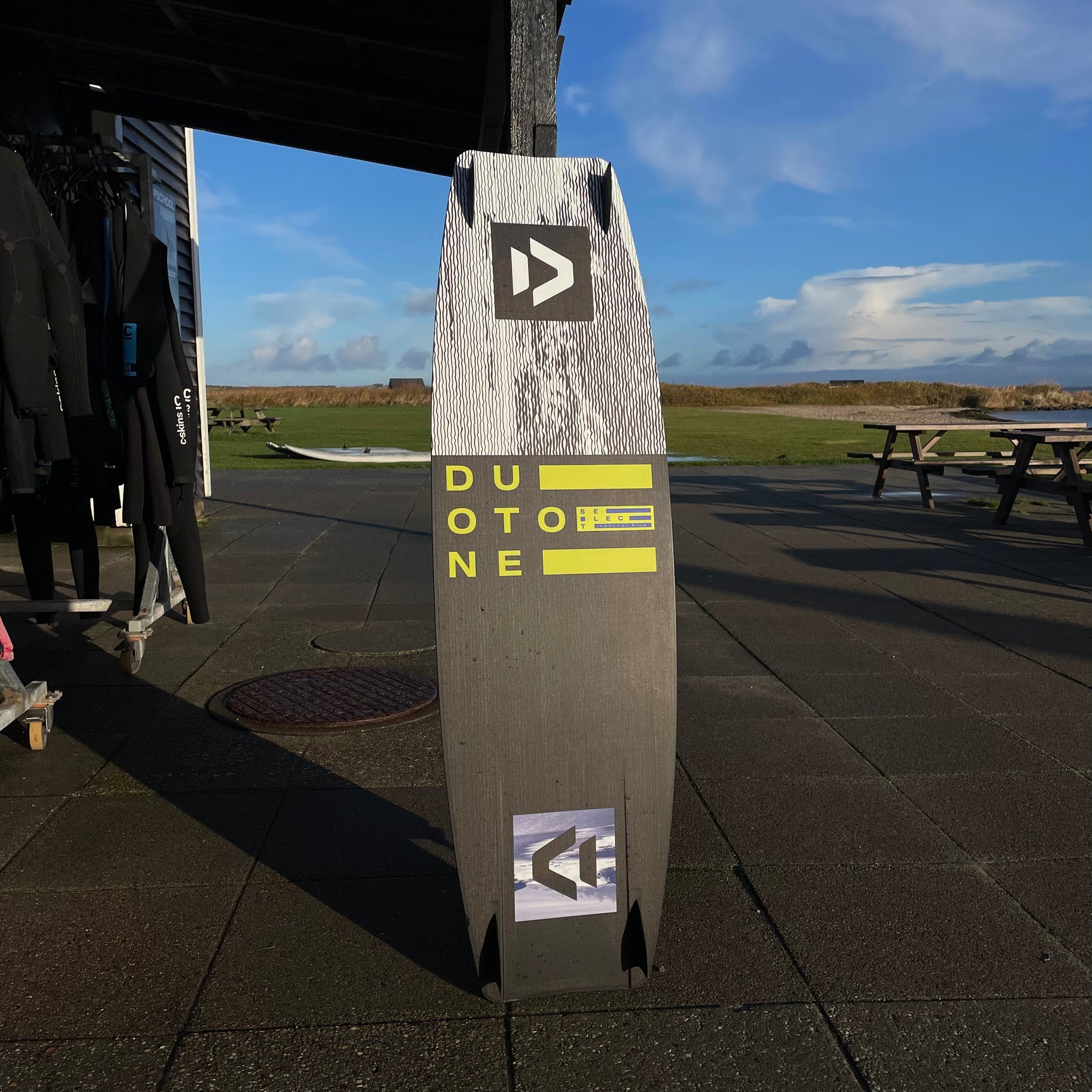 Demo Duotone Select Concept Blue 141 2025